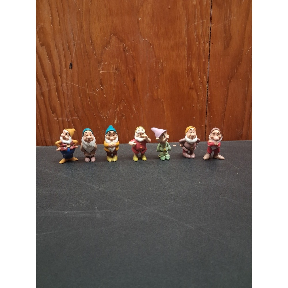 7/Seven Walt Disney's Snow Whites Dwarf Figures Only PVC 2.25" Tall Ex. Cond.